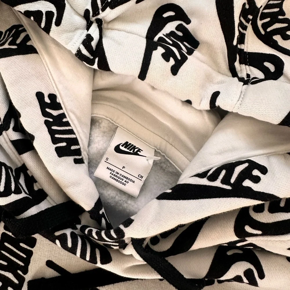 Nike Hoodie With Logo Print Size Small - Picture 6 of 8